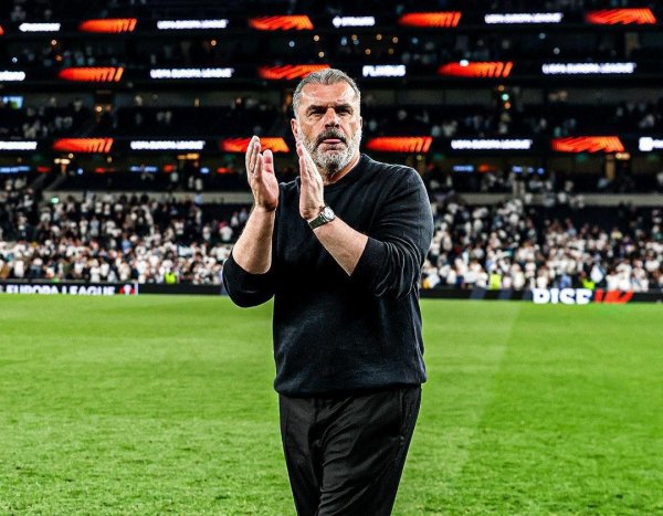 靠谱配 罗马诺：费内巴切和勒沃库森都在考虑让波斯特科格鲁执教